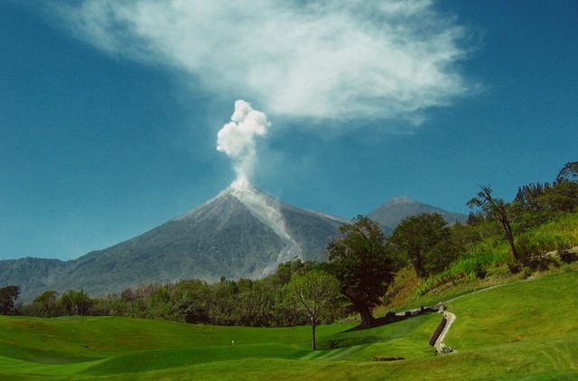 volcanologist salary